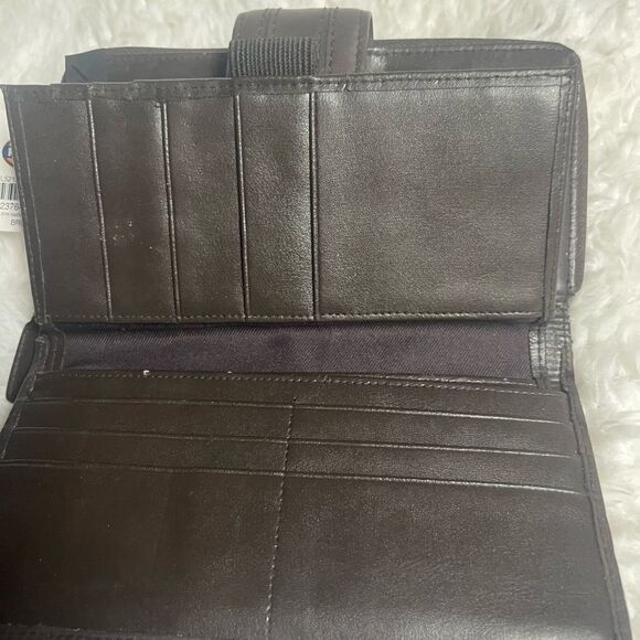 New with tag Fossil leather brown wallet/ organizer . - Picture 6 of 11
